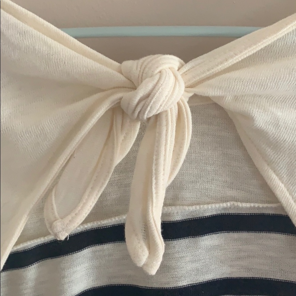 Francesca’s Striped Keyhole Top - Picture 3 of 5